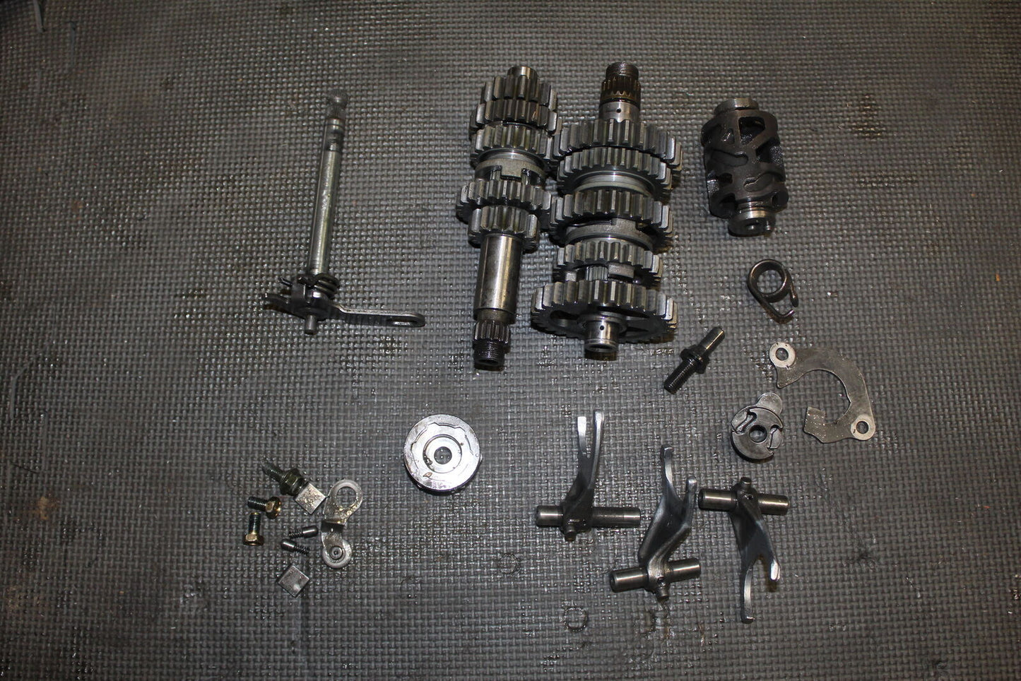 01-05 YAMAHA YZ250F YZ 250F ENGINE MOTOR TRANSMISSION TRANNY GEARS COMPLETE