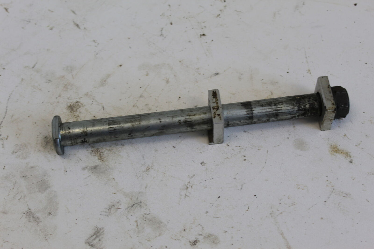 05-06 YAMAHA WR250F REAR AXLE BACK WHEEL RIM PIVOT BOLT AXEL