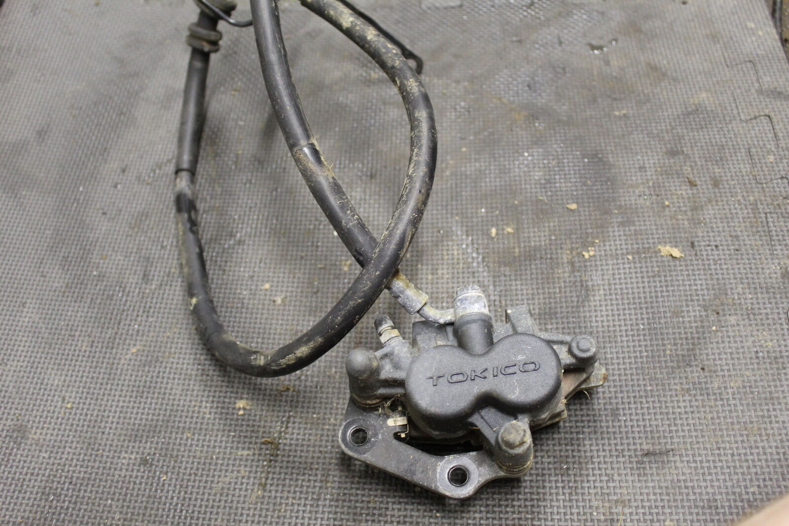 06-13 KAWASAKI VULCAN 900 CLASSIC FRONT BRAKE CALIPER VN900 VN