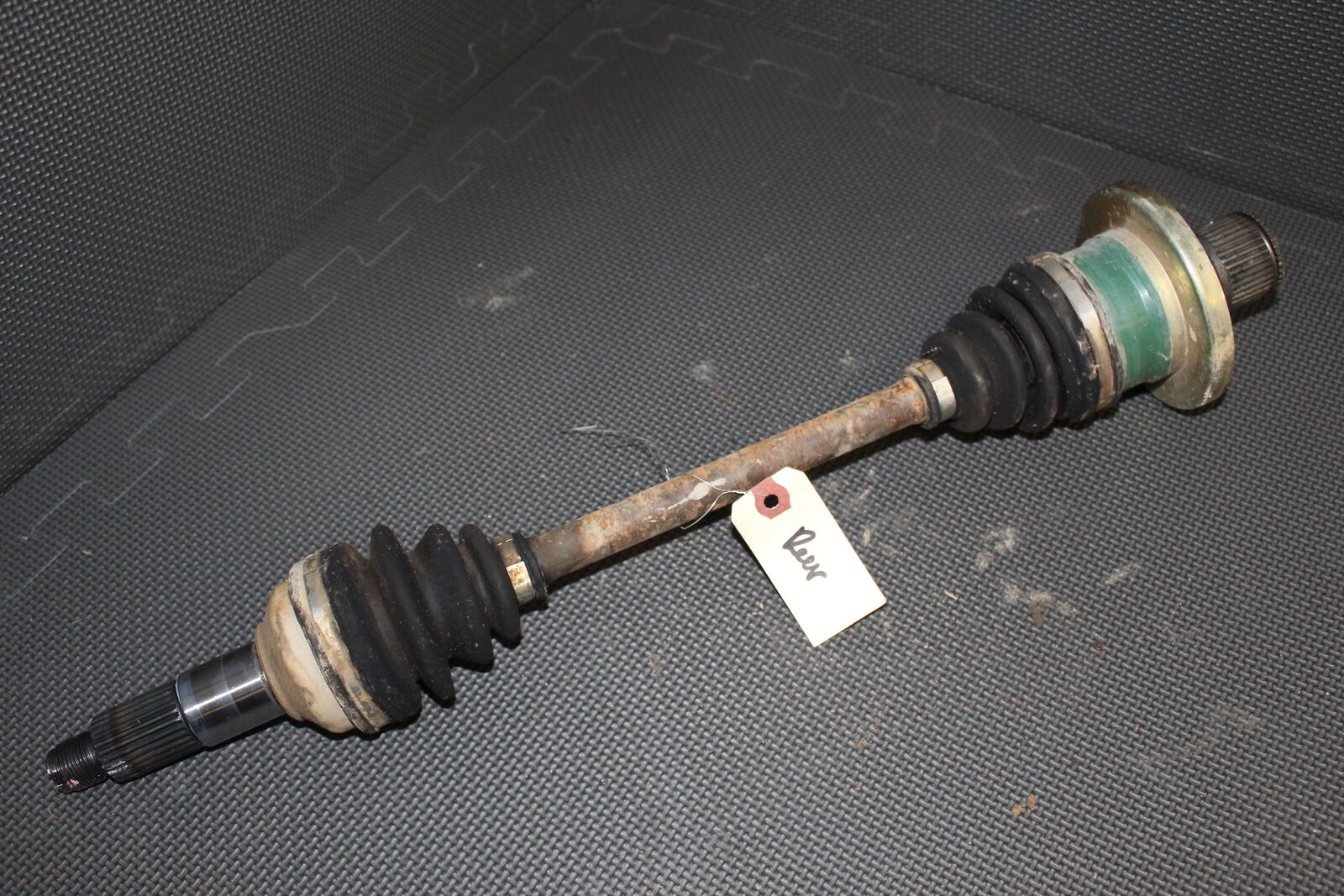 02-08 YAMAHA GRIZZLY 660 REAR AXLE BACK WHEEL PIVOT BOLT AXEL SHAFT