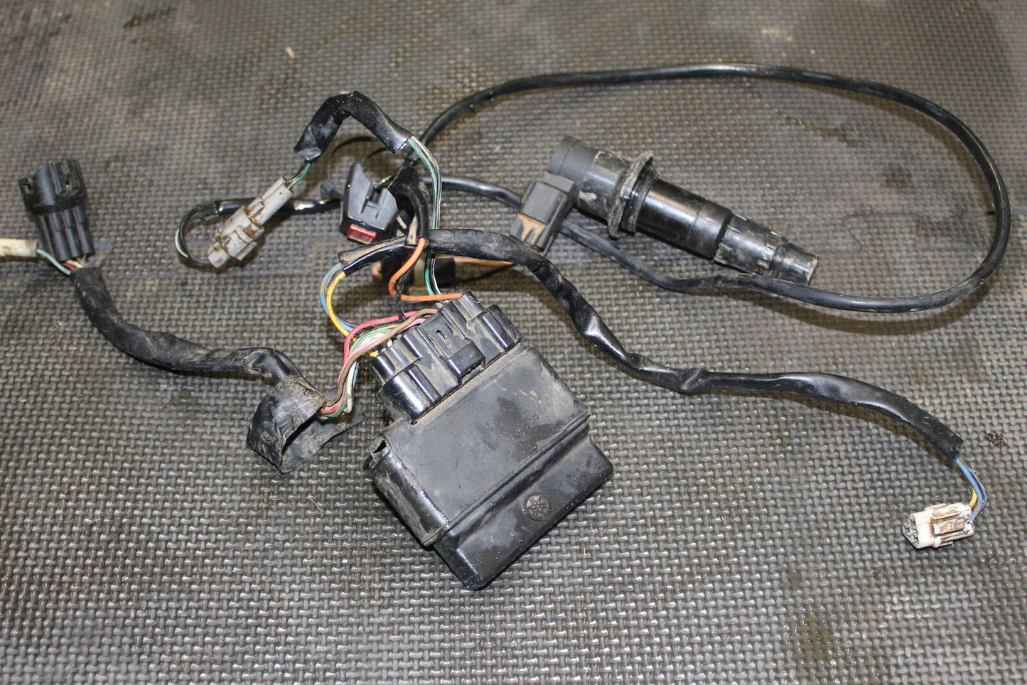 03-05 YAMAHA YZ450F ECU COMPUTER CONTROLLER UNIT CDI WIRING HARNESS COIL