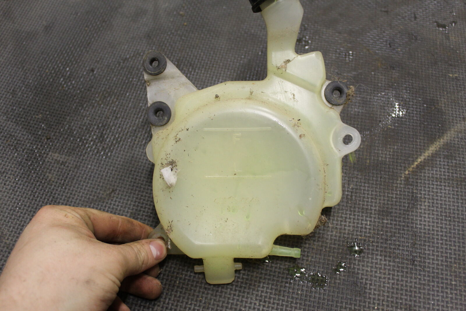 06-13 KAWASAKI VULCAN 900 COOLANT WATER TANK RESERVOIR BOTTLE VN900 VN