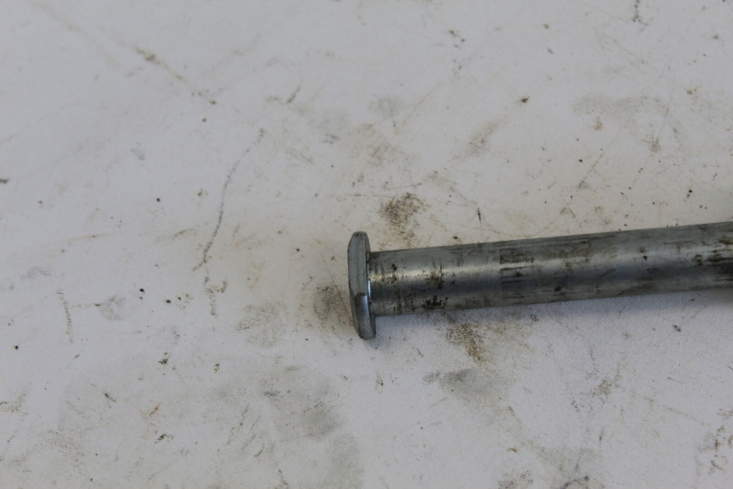 05-06 YAMAHA WR250F REAR AXLE BACK WHEEL RIM PIVOT BOLT AXEL