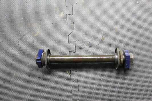 03-05 YAMAHA YZ450F REAR AXLE BACK WHEEL RIM PIVOT BOLT AXEL BLUE ADJUSTER BLOCK