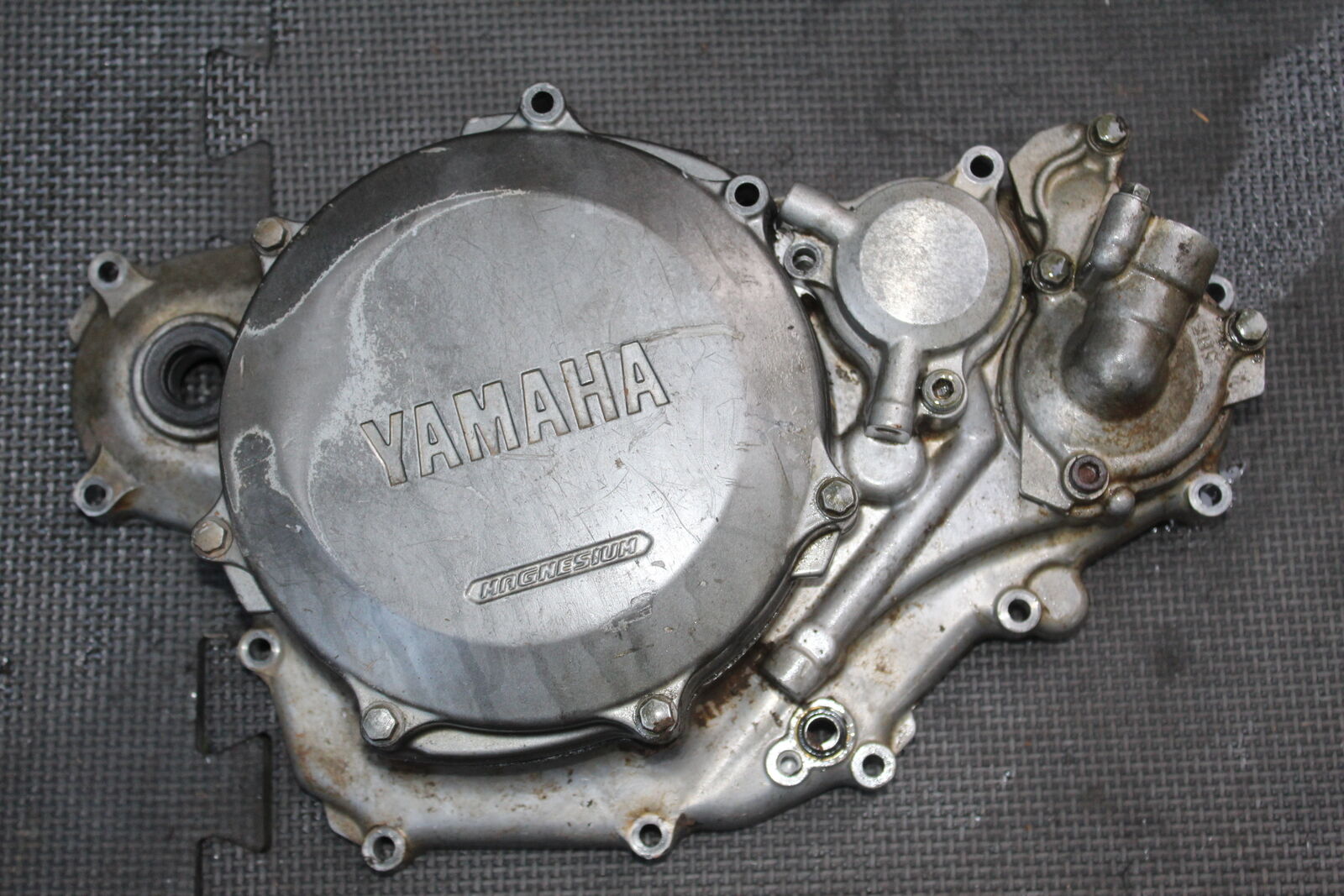 03-05 YAMAHA YZ450F ENGINE MOTOR SIDE CLUTCH COVER INNER OUTER COMPLETE