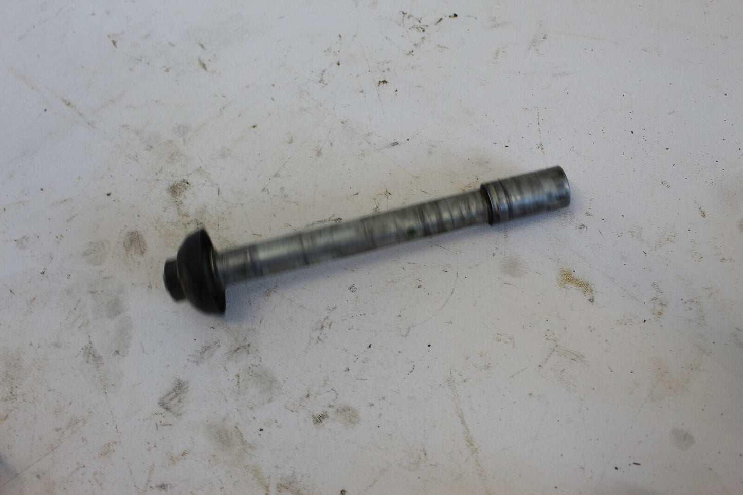 05-06 YAMAHA WR250F FRONT WHEEL RIM AXLE PIVOT BOLT