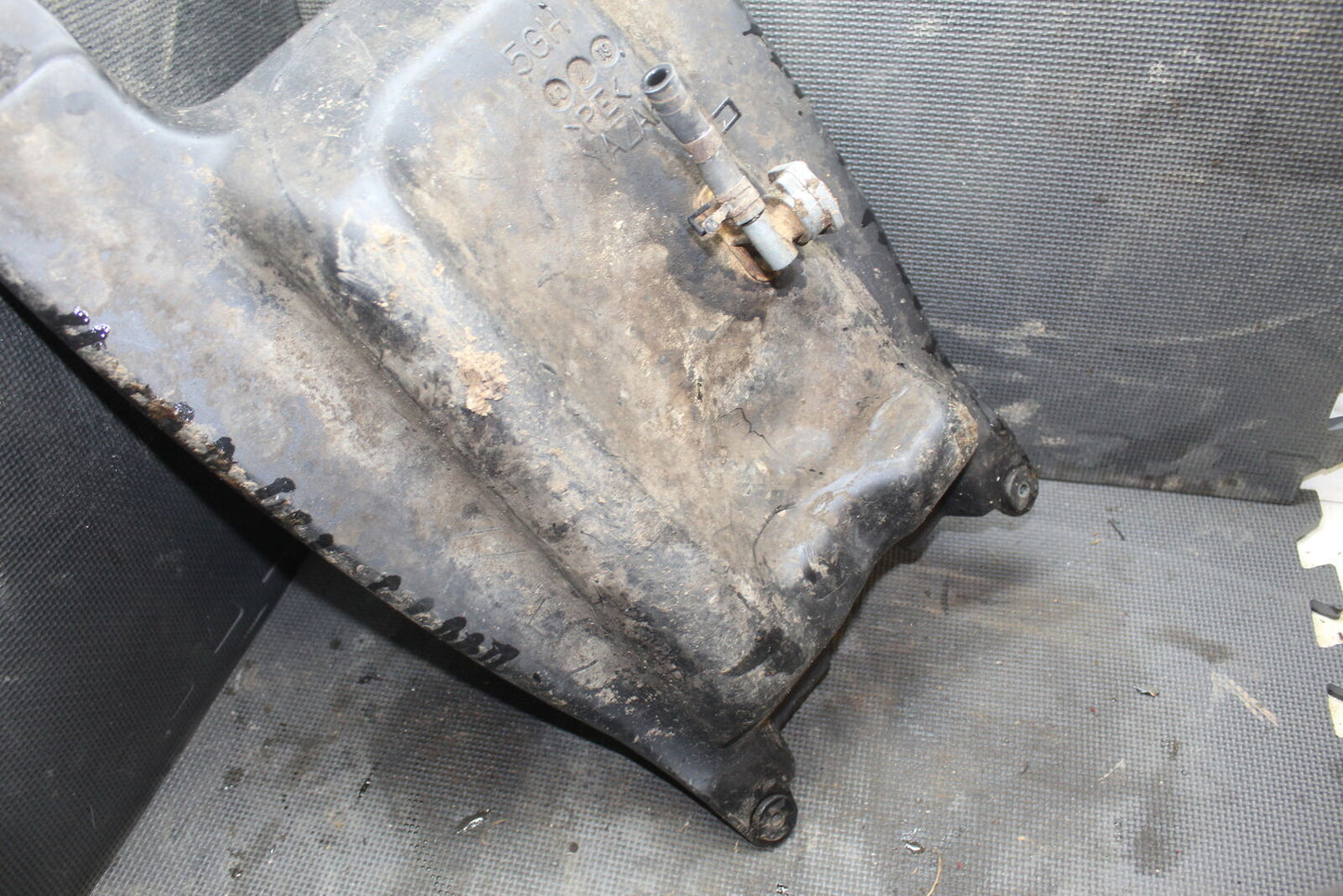 01-06 YAMAHA KODIAK 400 4X4 4WD GAS TANK FUEL CELL PETROL RESERVOIR