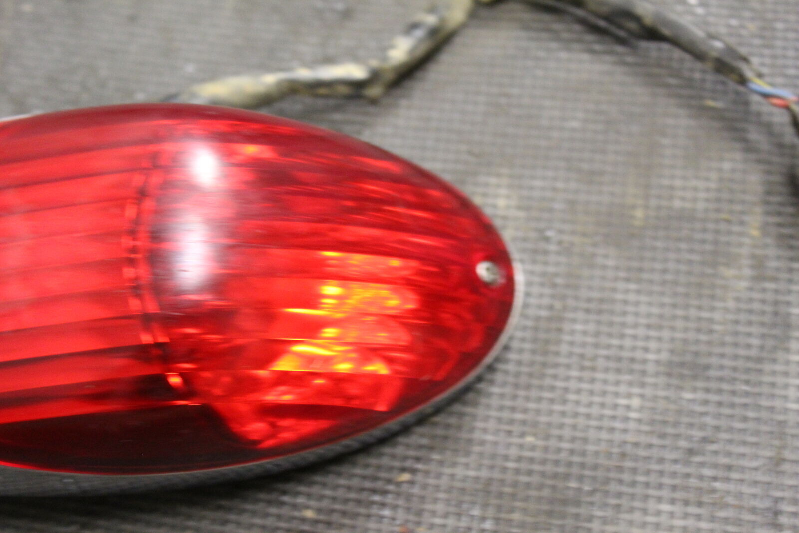 06-13 KAWASAKI VULCAN 900 CLASSIC TAILLIGHT REAR TAIL BRAKE LIGHT VN900 VN