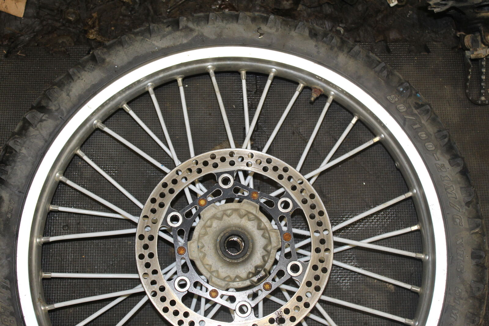 01-05 YAMAHA YZ250F YZ 250F FRONT WHEEL RIM NEEDS TIRE