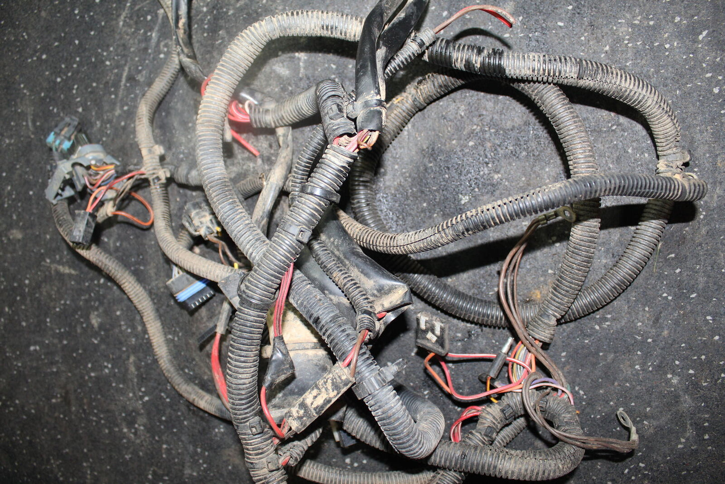 02-03 POLARIS SPORTSMAN 700 TWIN MAIN ENGINE WIRING HARNESS MOTOR WIRE LOOM